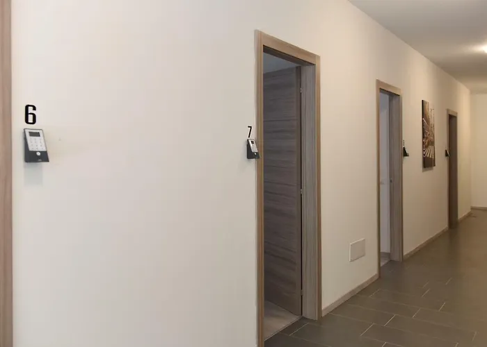 Mary's & Apartment *