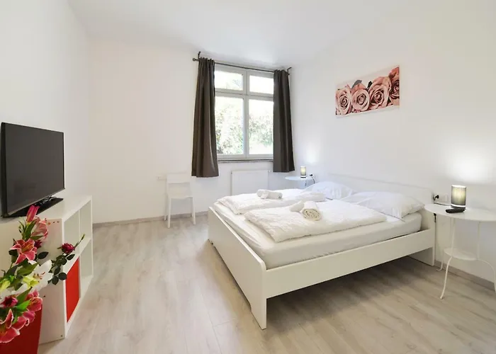 Apartment Mary's & *